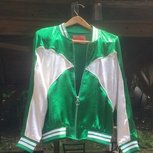 A 100% polyester Green zip-up jacket